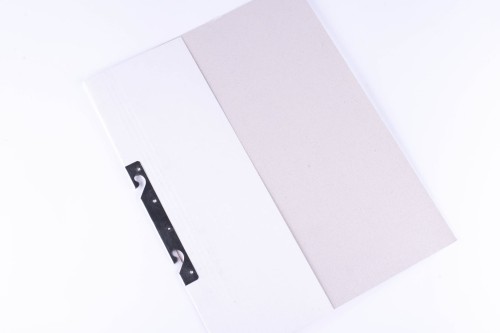 półskoroszyt z zawieszką.jpg