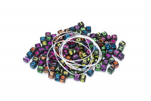 koraliki literki czarne KL3 brewis