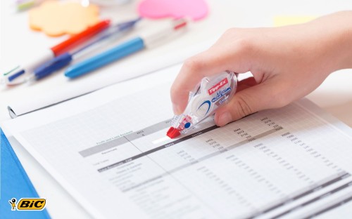 MINI POCKET MOUSE IN-USE.jpg